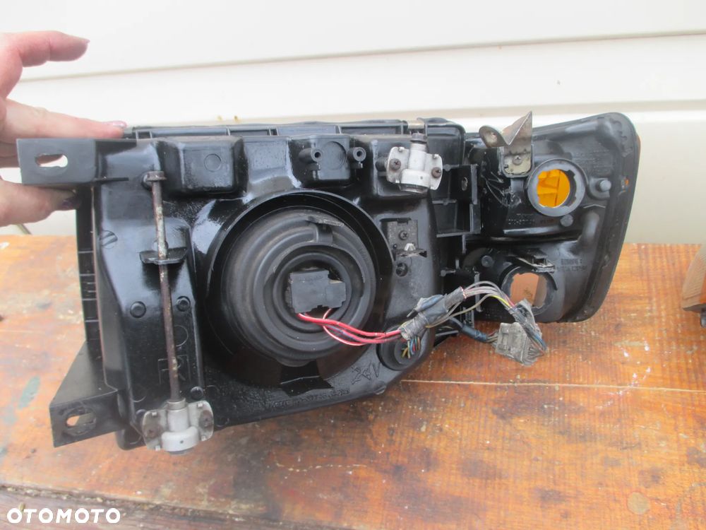 Lampa przód MITSUBISHI PAJERO +KOLTO EUROPA - 7