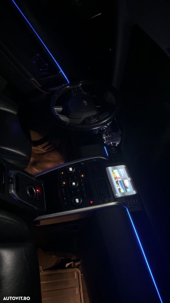 Land Rover Discovery Sport - 31
