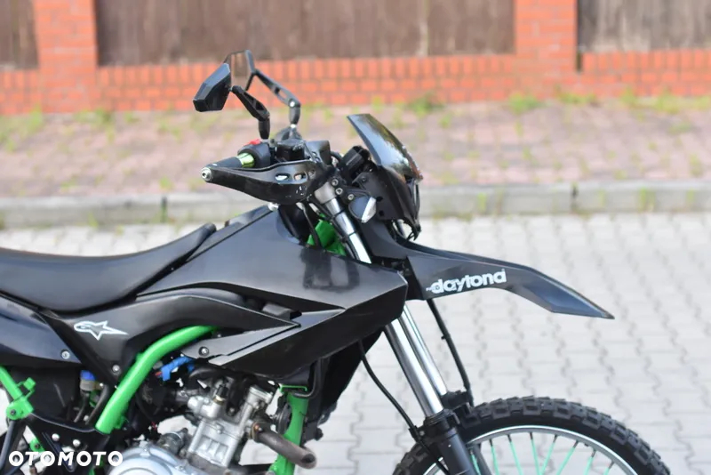 Yamaha WR - 8