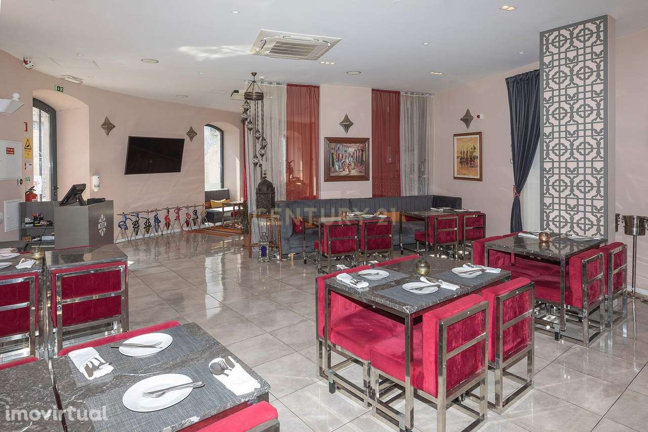 Espaço comercial para venda em Oeiras - Grande imagem: 2/11