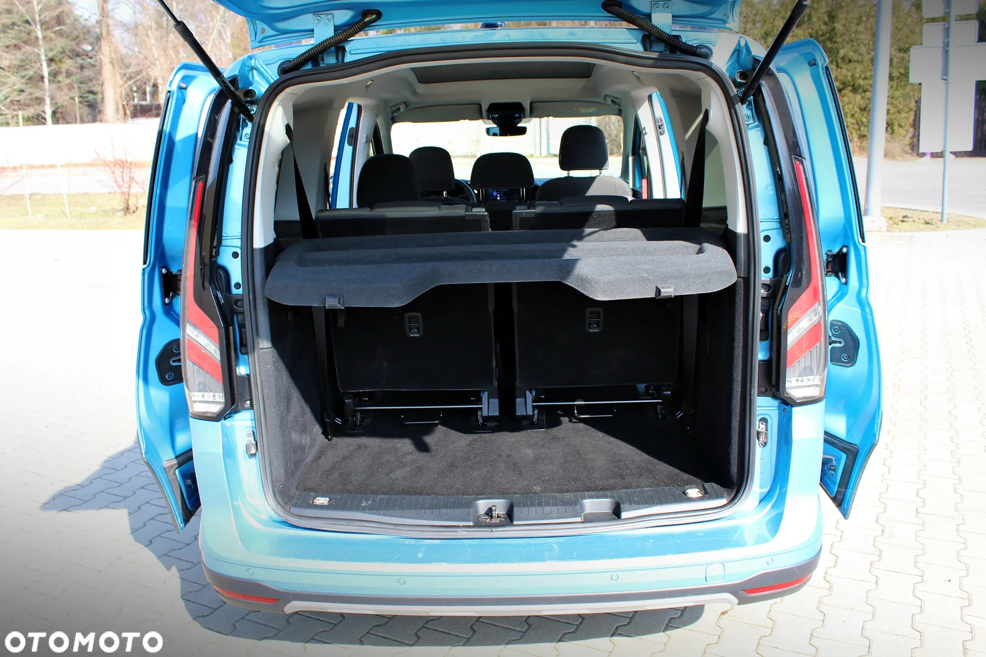 Ford Tourneo Connect 2.0 EcoBlue Active - 31