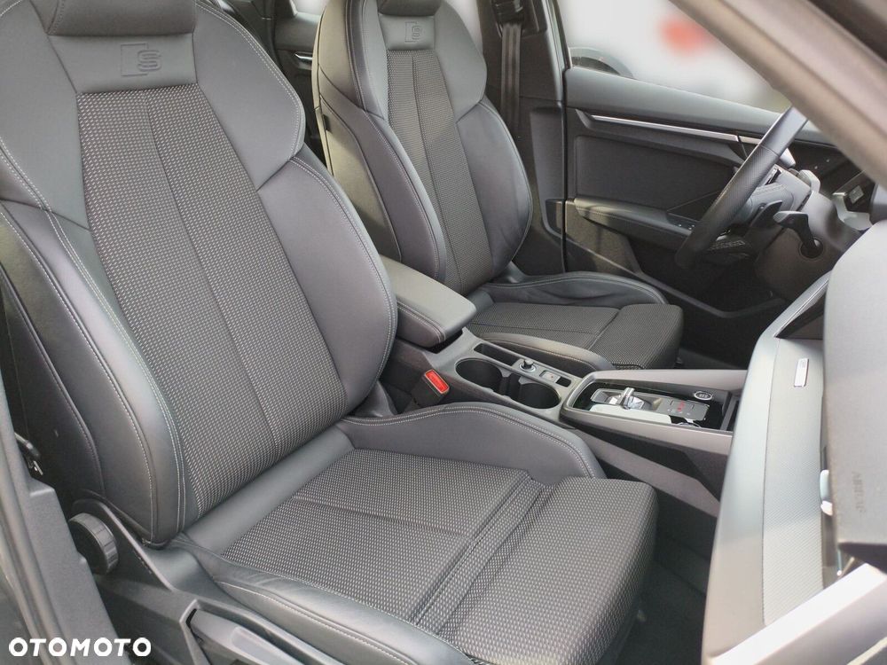 Audi A3 Limousine 35 TFSI mHEV S Line S tronic - 16