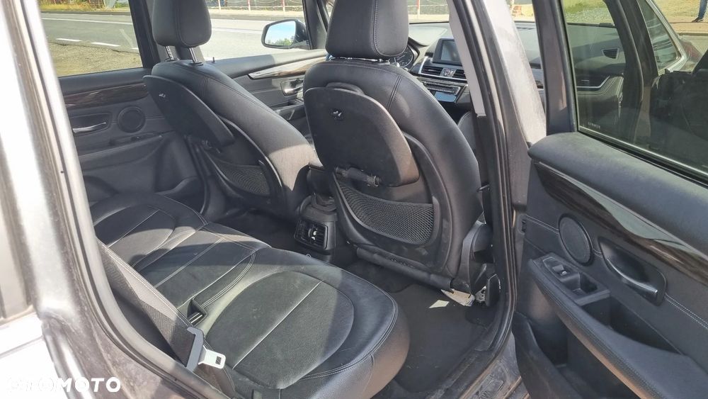 BMW Seria 2 220d xDrive Sport-Aut Luxury Line - 30