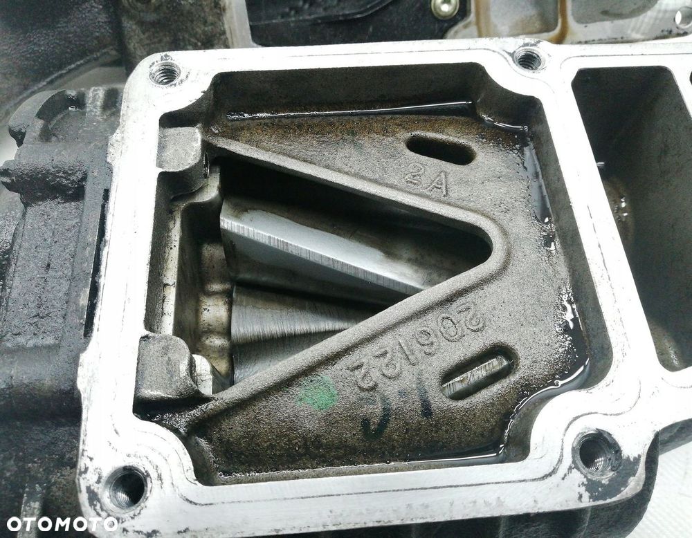 SPRĘŻARKA KOMPRESOR POWIETRZA MERCEDES C KLASA W202 C200 2.0 A1110981137 - 9