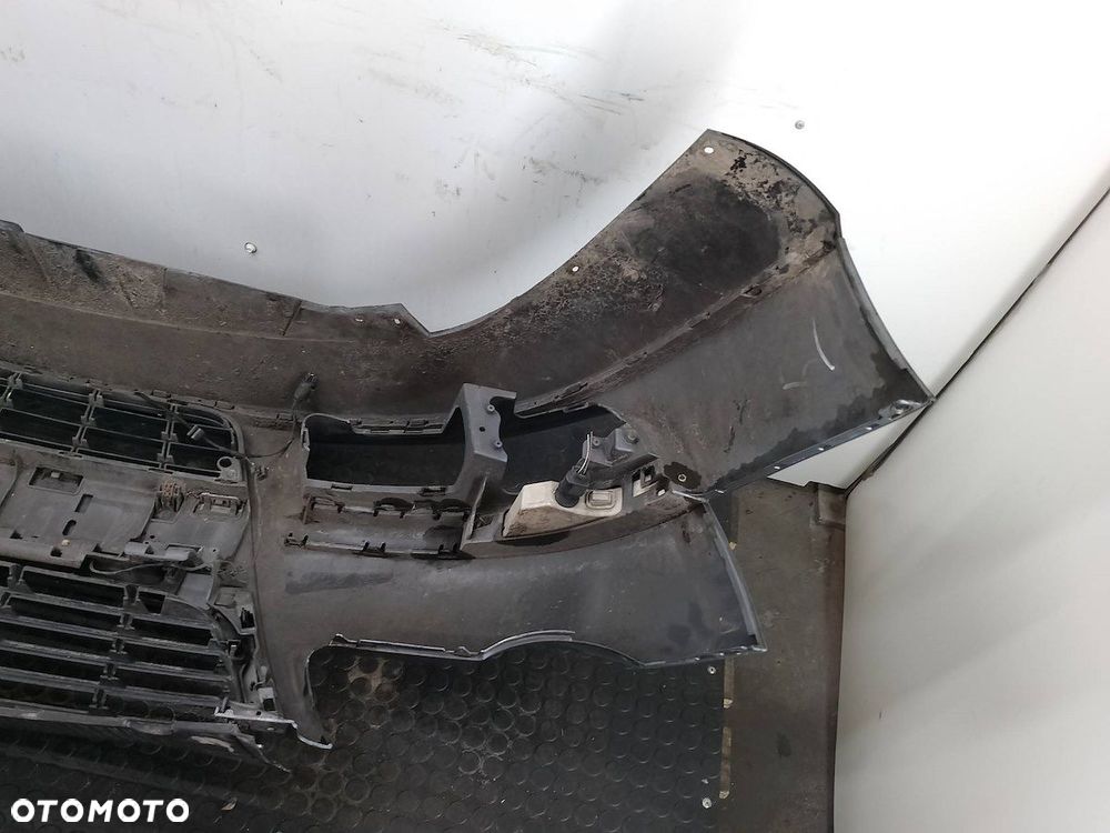 ZDERZAK PRZÓD VW PASSAT B6 - 4