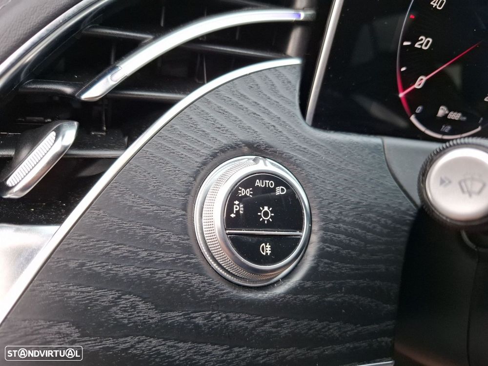 Mercedes-Benz E 300 de - 21