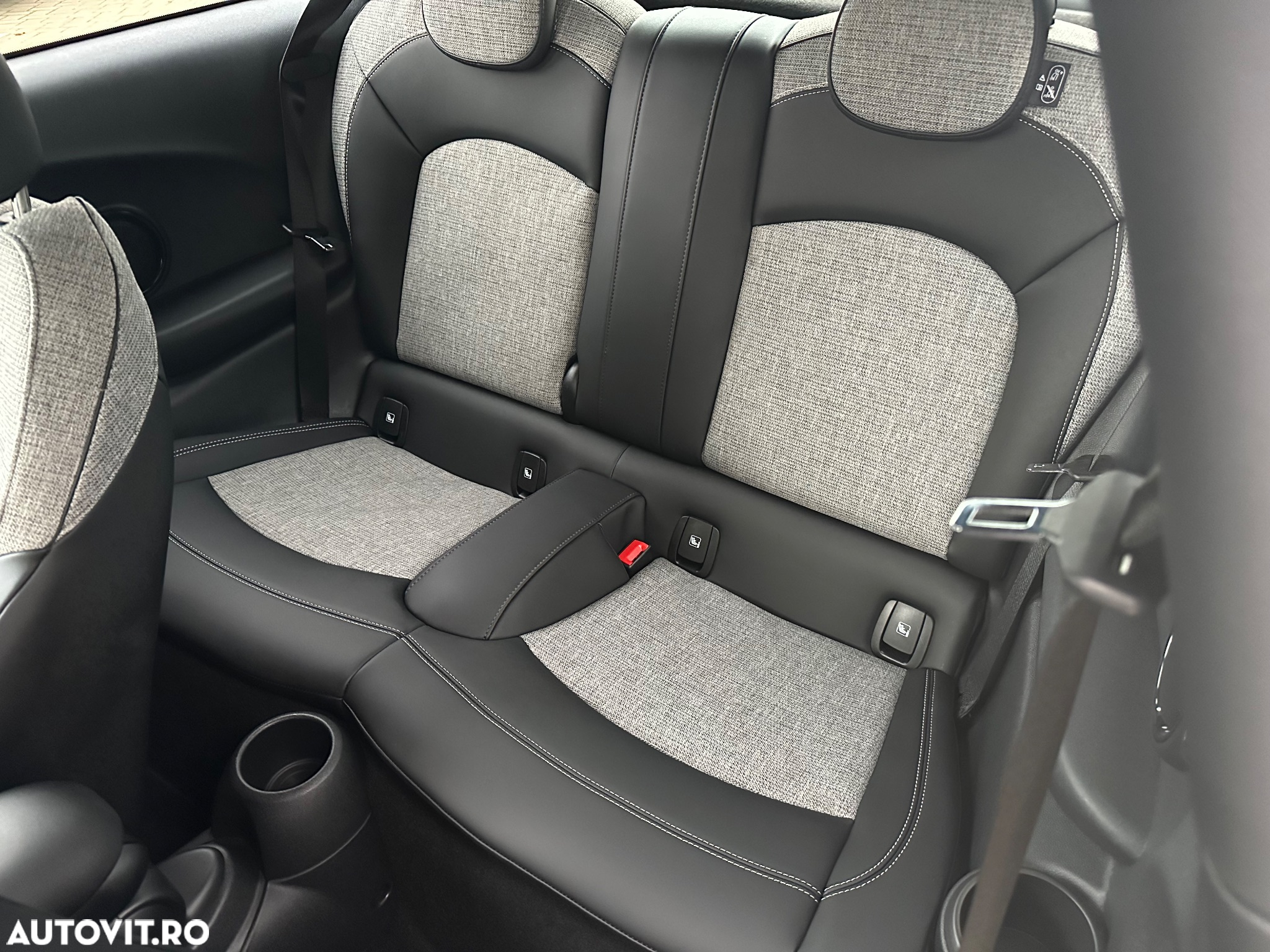 Mini Cooper SE Standard - 19