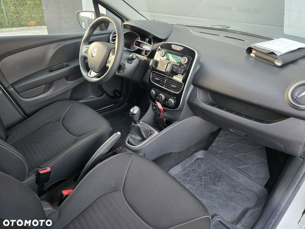 Renault Clio 1.2 16V 75 LIMITED - 24