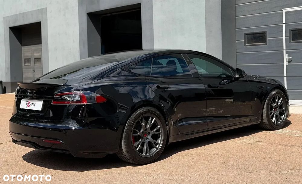 Tesla Model S Long Range - 10