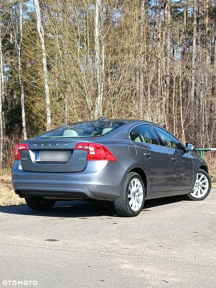 Volvo S60 D3 Geartronic Momentum - 3