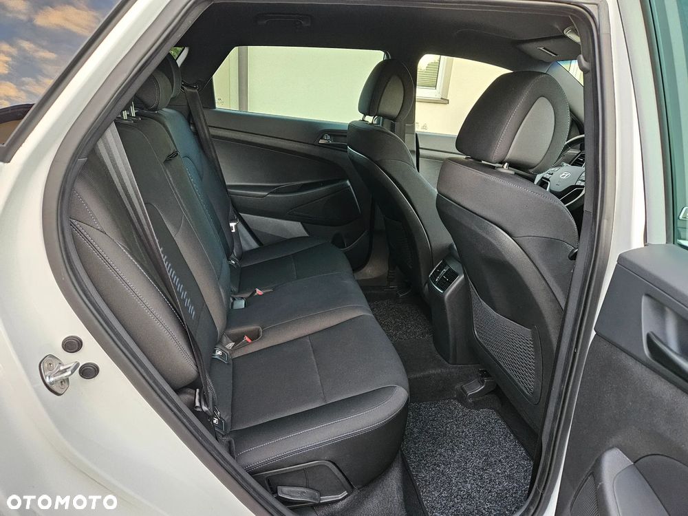 Hyundai Tucson 1.6 GDI BlueDrive Comfort 2WD - 11