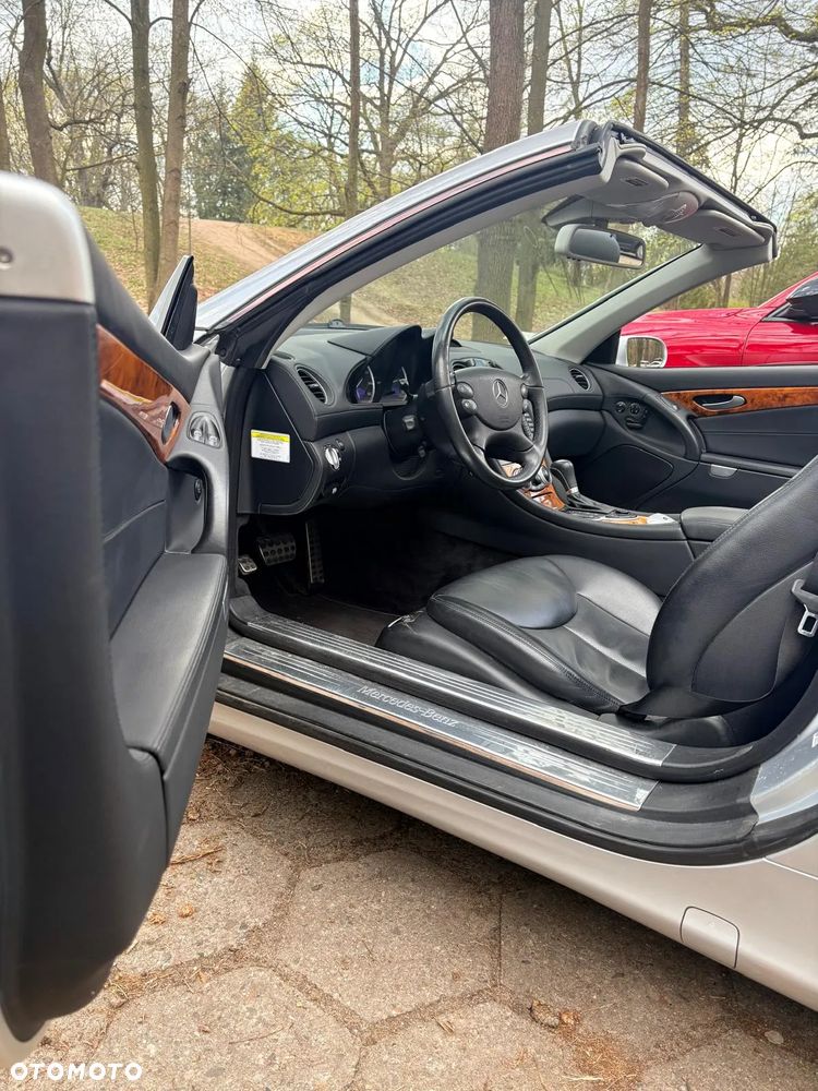 Mercedes-Benz SL 500 7G-TRONIC Sport - 22