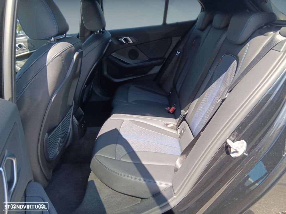 BMW 116 d Pack Desportivo M Auto - 14