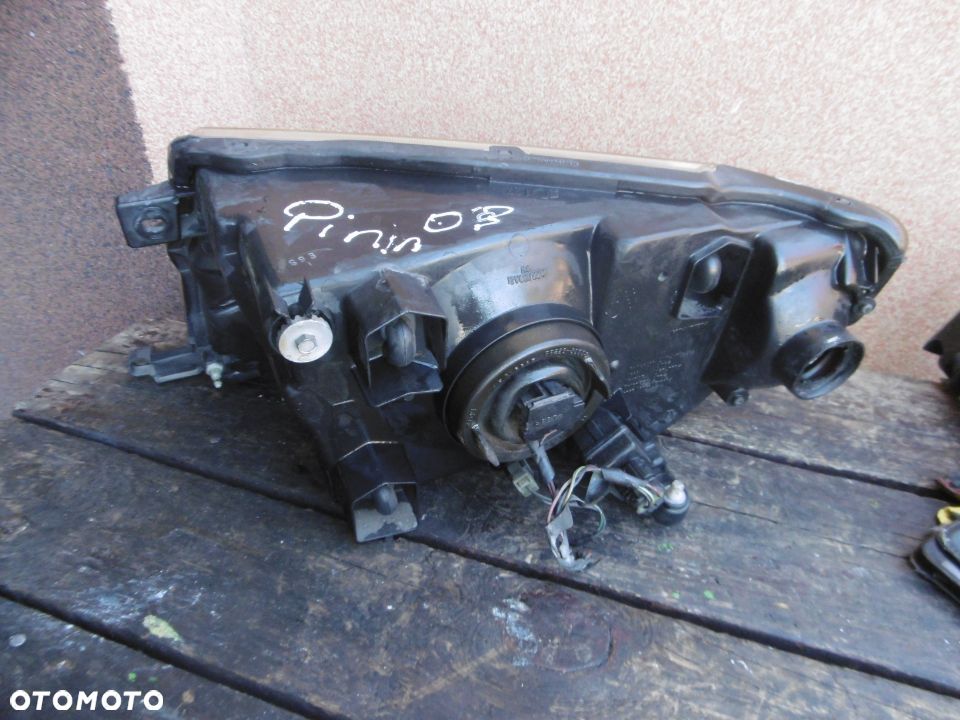 Lampa prawa Pajero Pinin 03r - 2