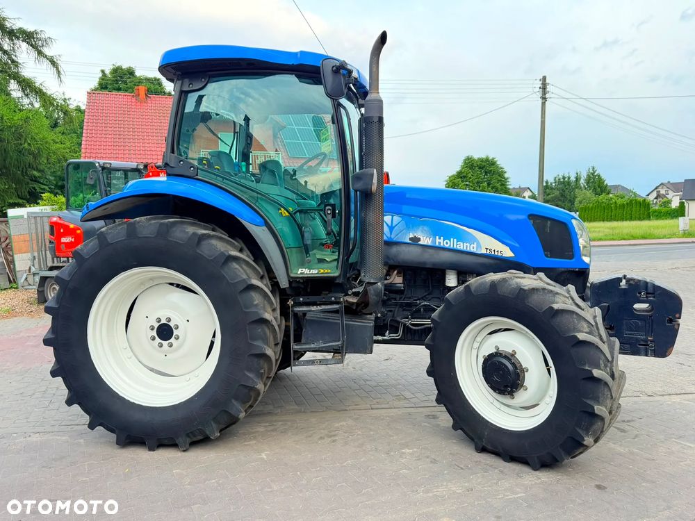 New Holland TS 115A - 4