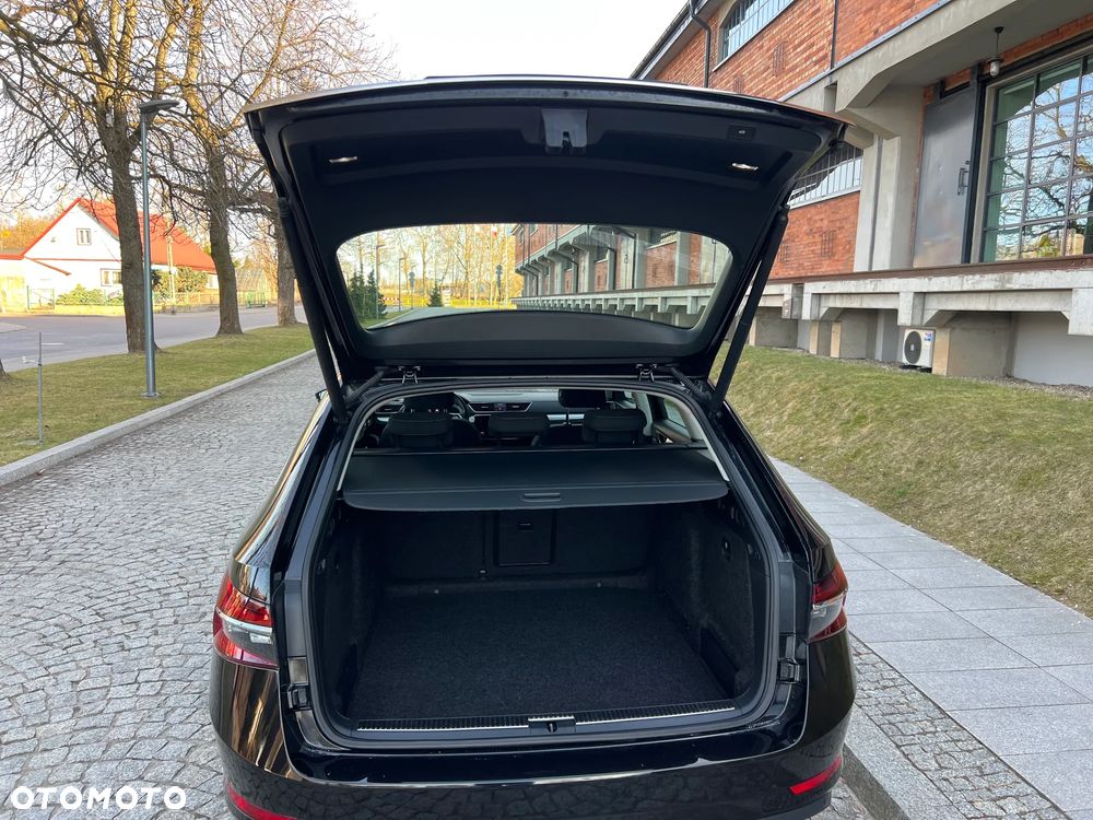 Skoda Superb 1.5 TSI Ambition DSG - 28