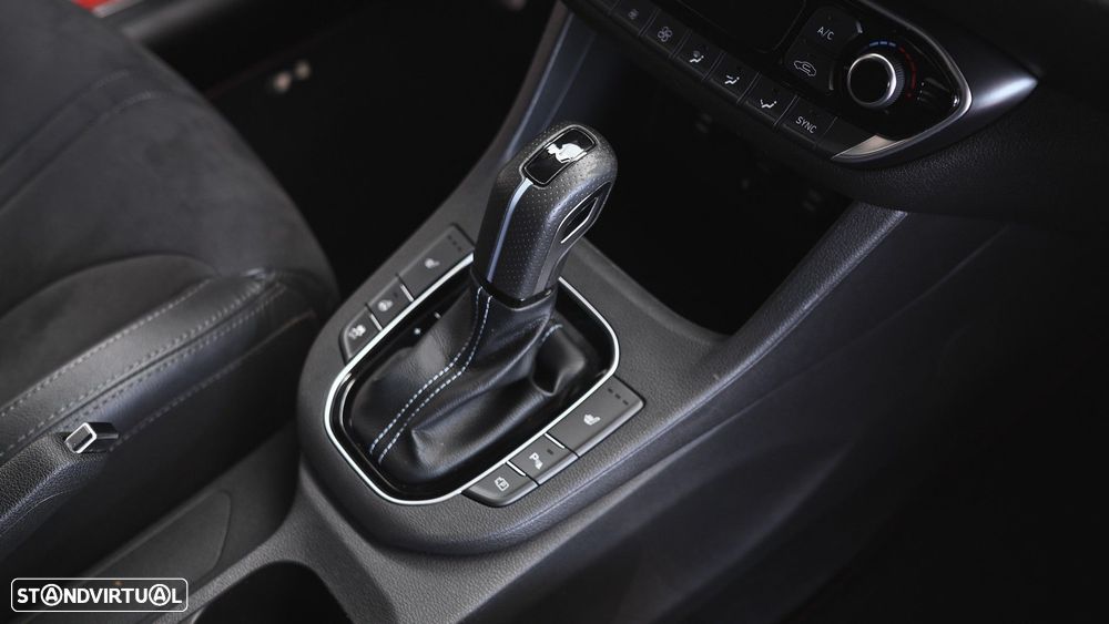 Hyundai i30 N 2.0 T-GDi Pack Performance 8DCT - 43