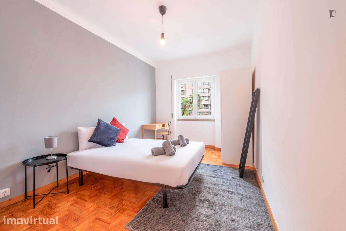 Quarto - localizado em Telheiras Lisbon - Grande imagem: 3/11