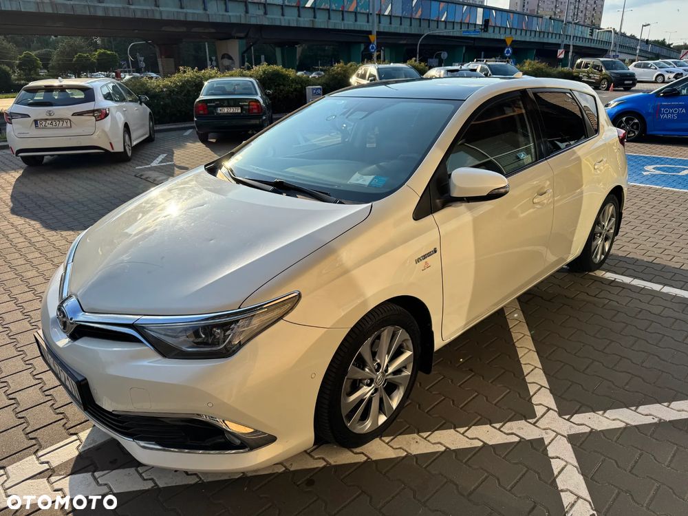 Toyota Auris Hybrid 135 Prestige - 5