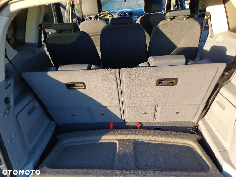Ford S-Max - 22