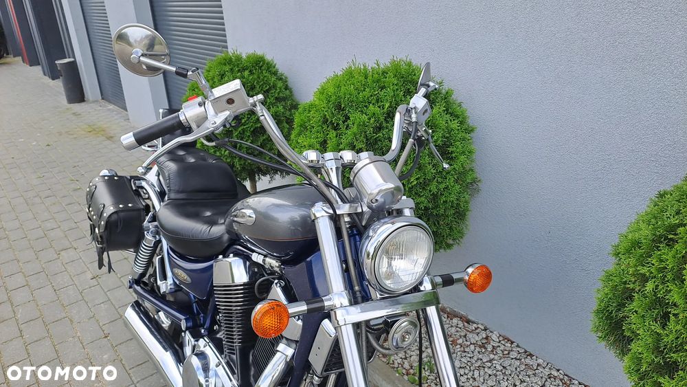 Suzuki Intruder - 25