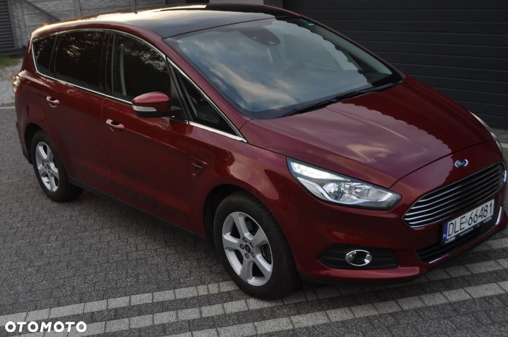 Ford S-Max 2.0 EcoBlue Titanium - 24