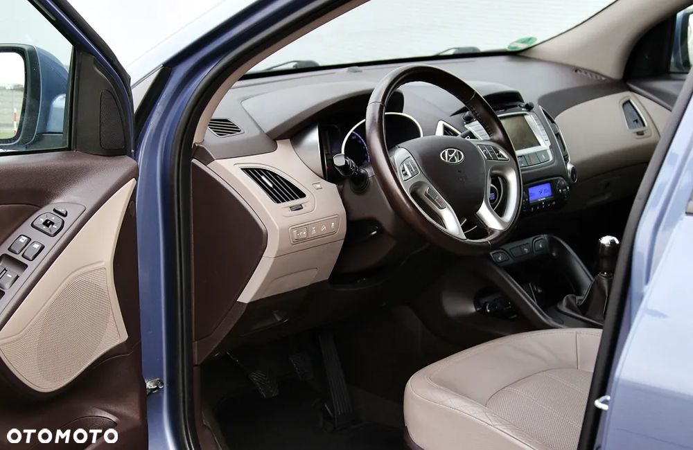 Hyundai ix35 2.0 4WD Premium - 17