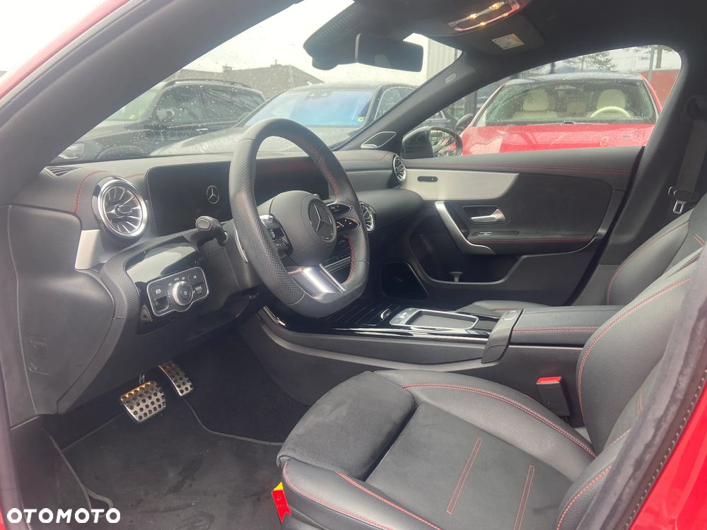 Mercedes-Benz CLA 200 AMG Line 7G-DCT - 6