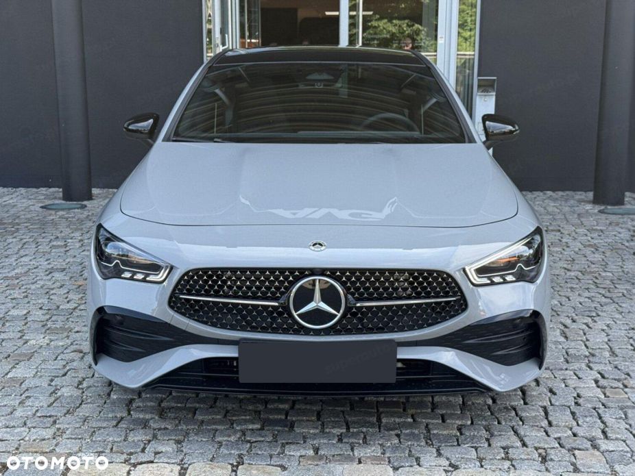 Mercedes-Benz CLA 250 4-Matic AMG Line 7G-DCT - 3