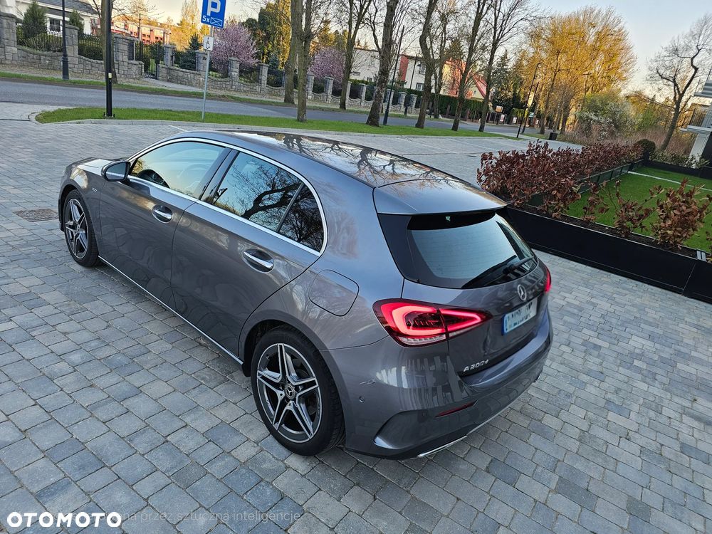 Mercedes-Benz Klasa A 200 d AMG Line 8G-DCT - 10