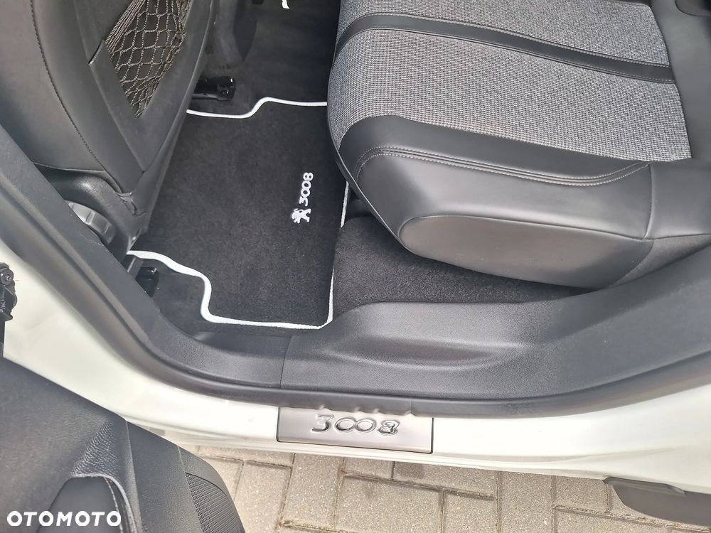 Peugeot 3008 2.0 BlueHDi Allure - 23