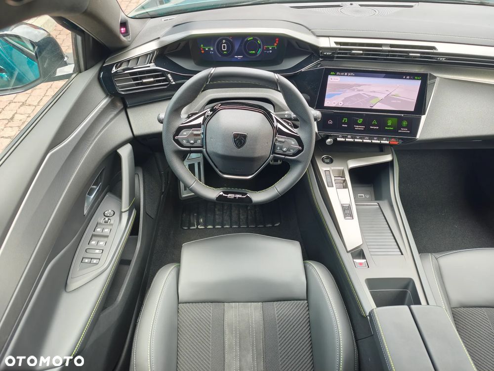 Peugeot 308 1.2 mHEV GT S&S e-DCS6 - 17