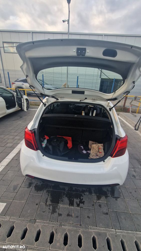 Toyota Yaris 1.5 VVT-i HSD Terra - 29