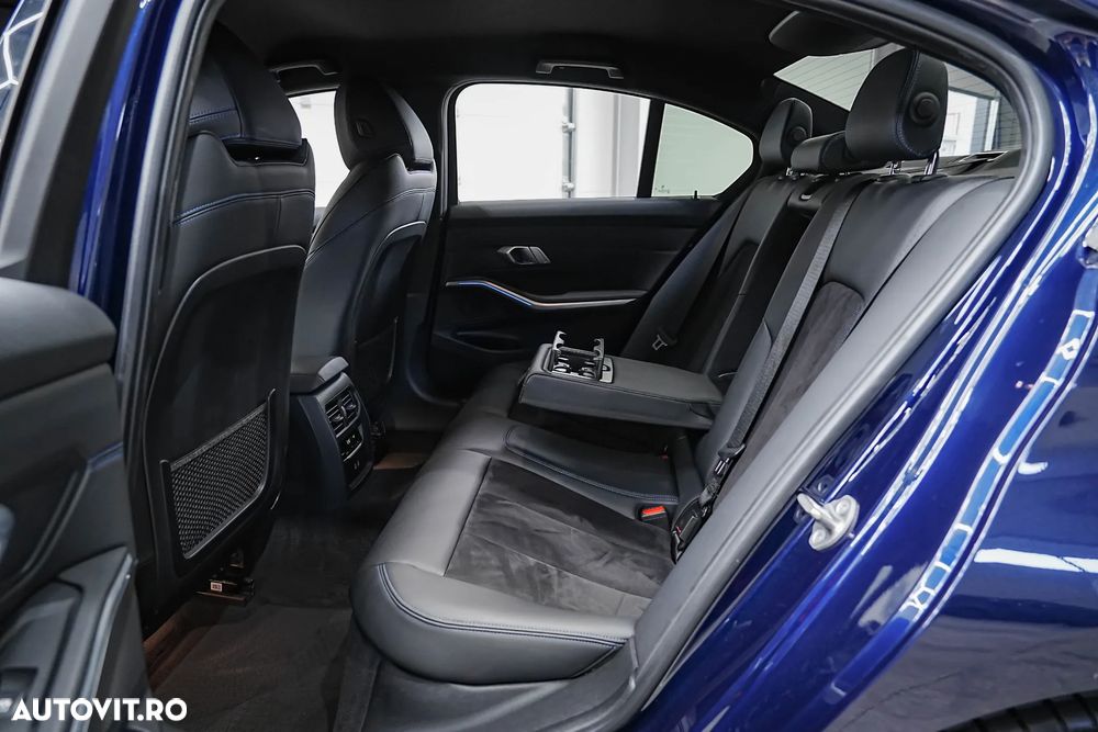 BMW Seria 3 320i AT - 8