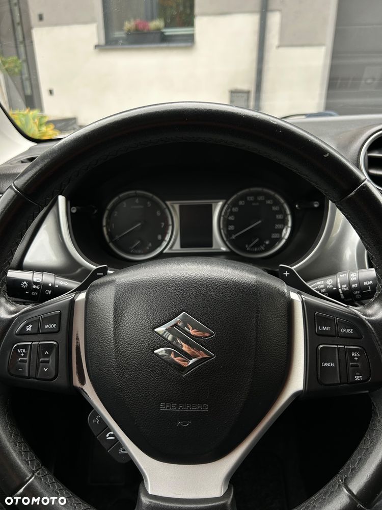 Suzuki Vitara 1.6 Premium 2WD - 25