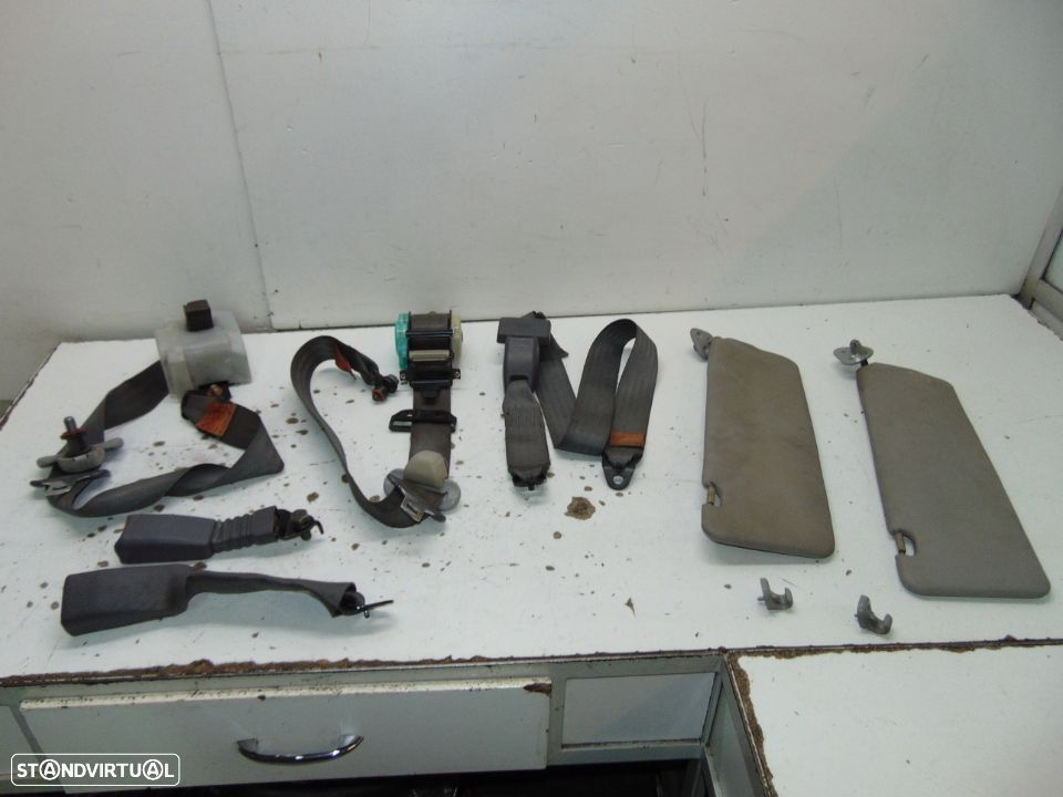 Mitsubishi l400 conjunto dos 3 cintos de segurança e palas de sol - 1