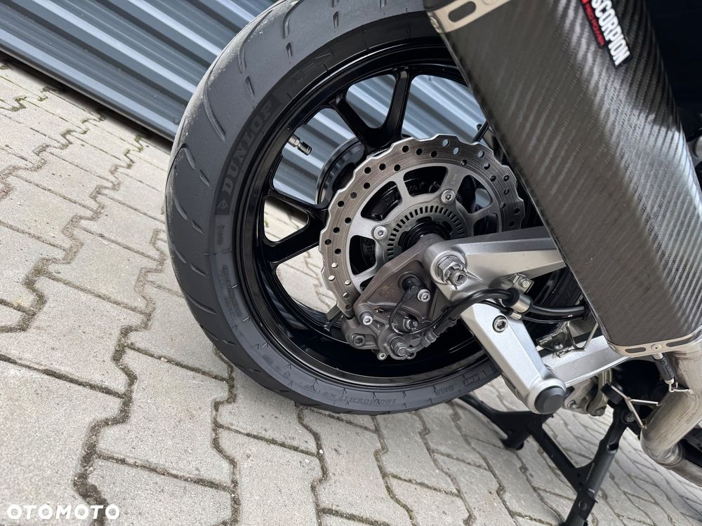 Kawasaki GTR - 23