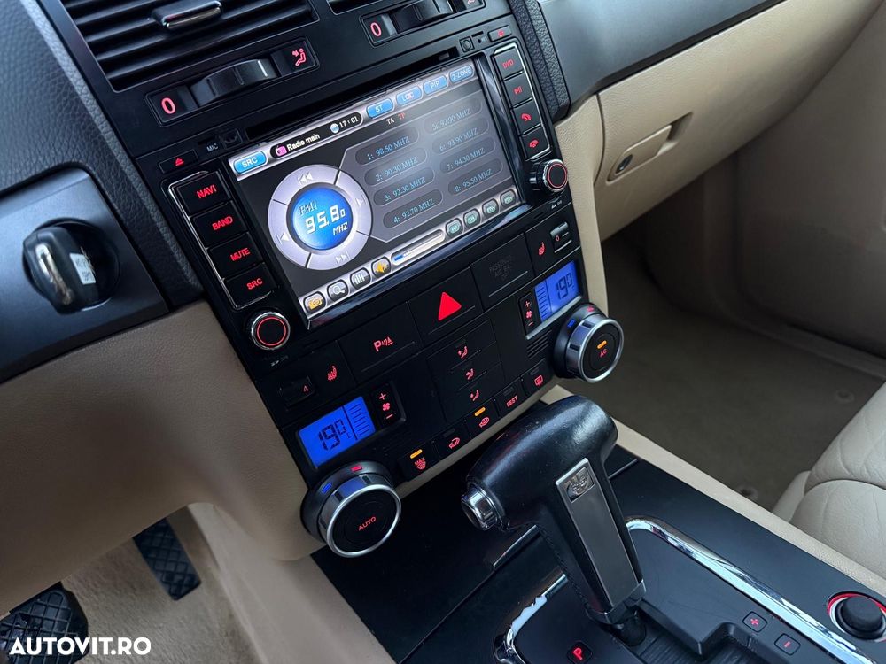 Volkswagen Touareg - 10