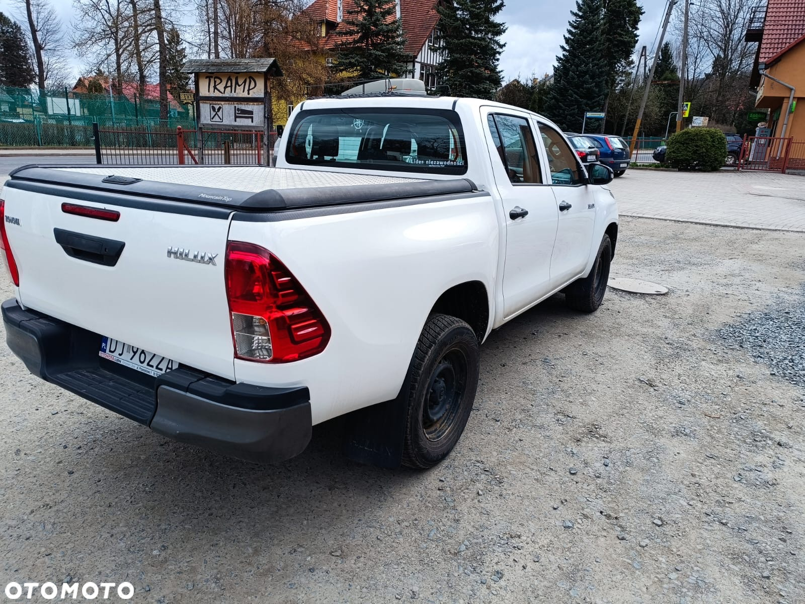 Toyota Hilux 2.4 D-4D Double Cab DLX 4x4 - 5