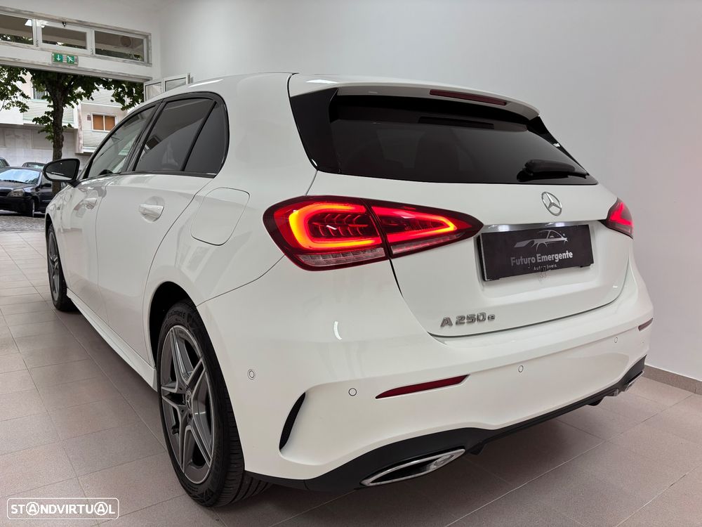 Mercedes-Benz A 250 e AMG Line - 5
