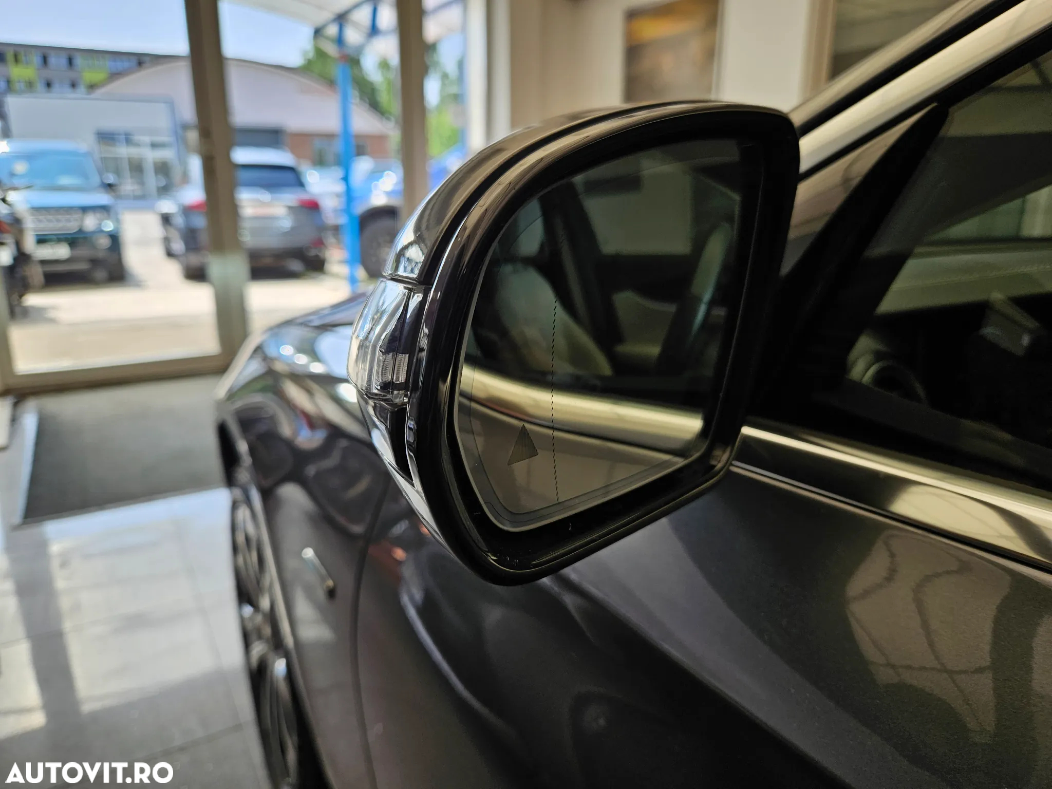 Mercedes-Benz E 300 de 4MATIC Aut. - 33
