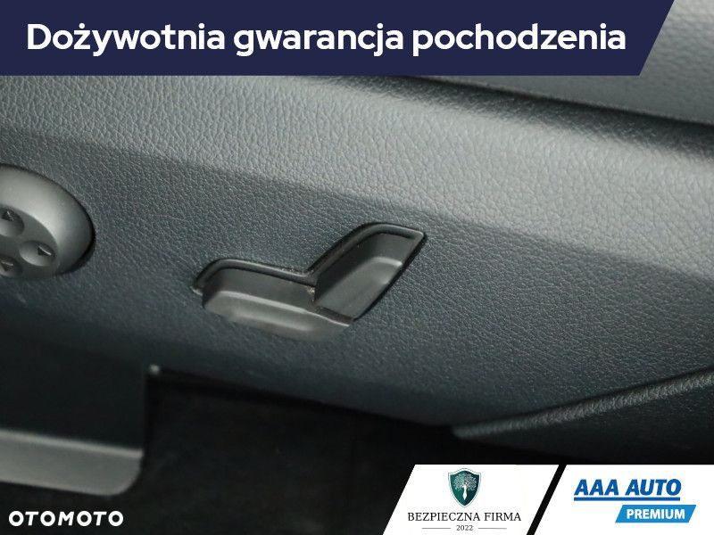 Mercedes-Benz EQE - 11