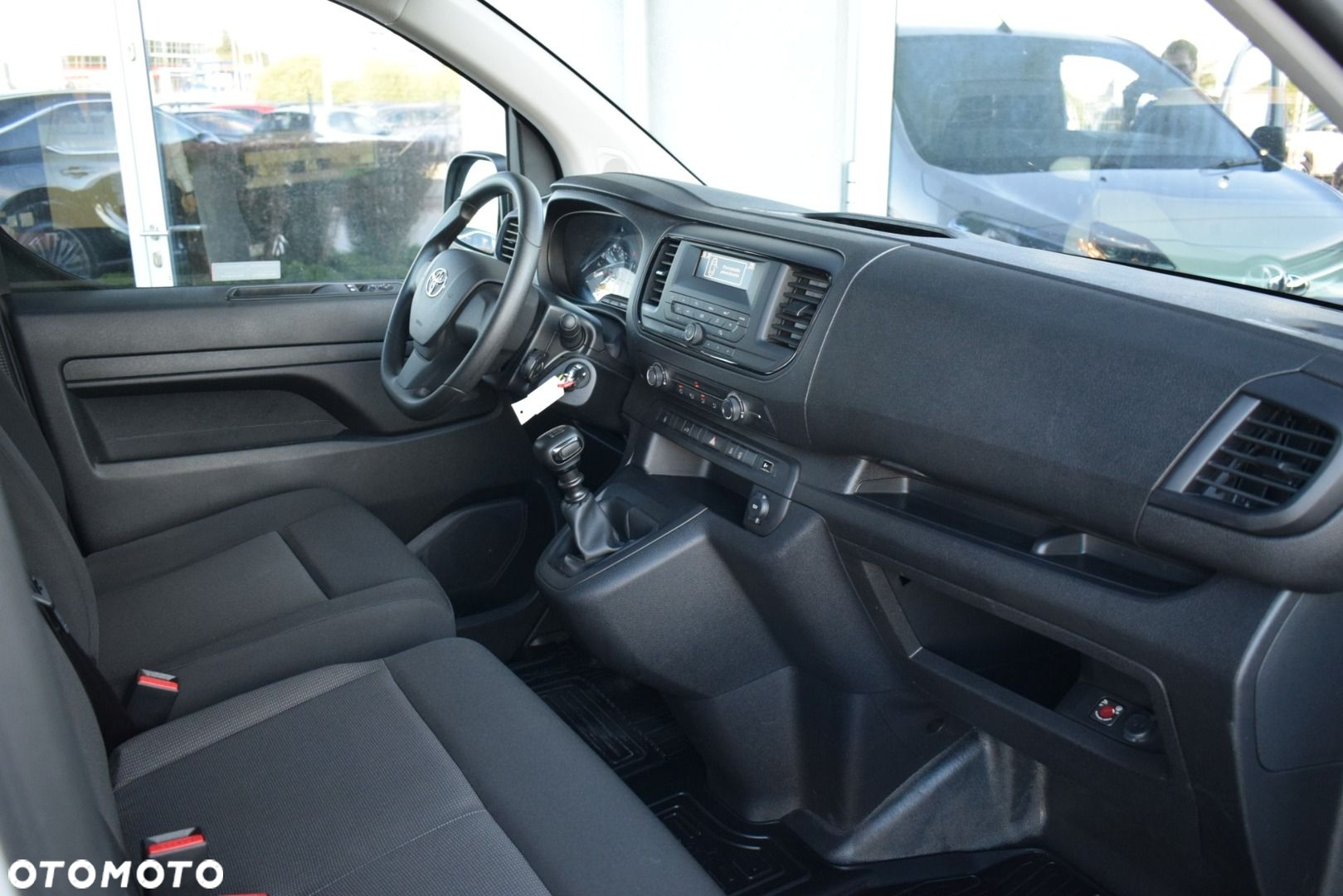 Toyota PROACE - 16
