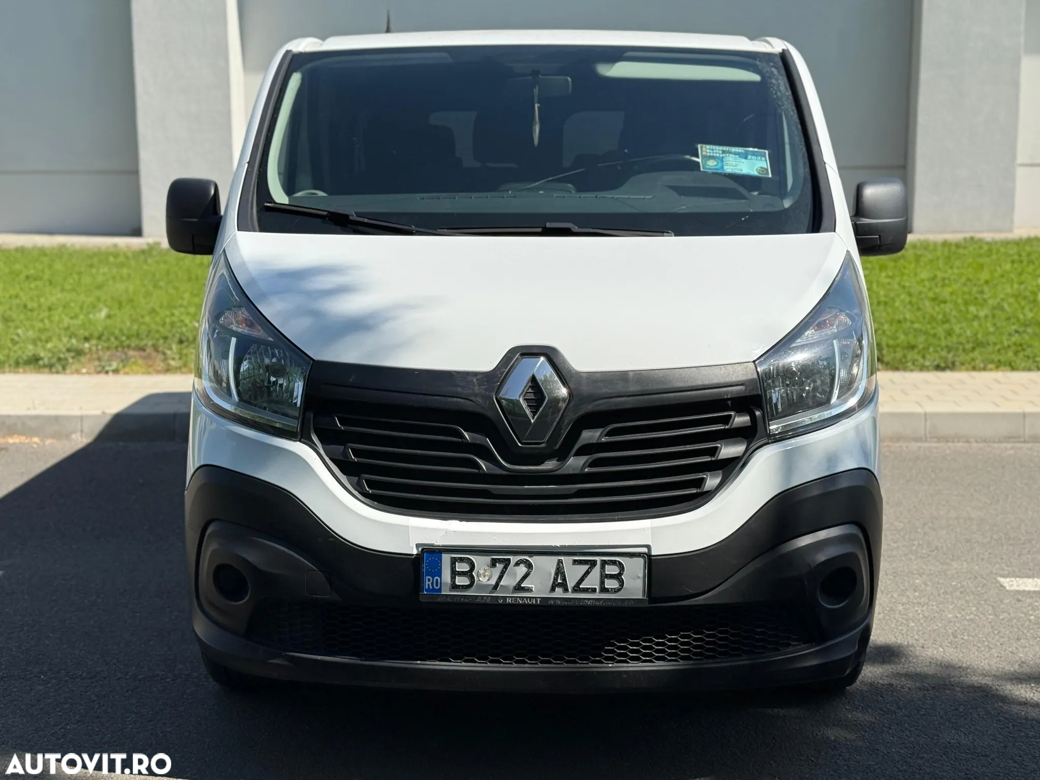 Renault Trafic Combi L2H1 1.6 dCi 95 8+1 Authentique - 3