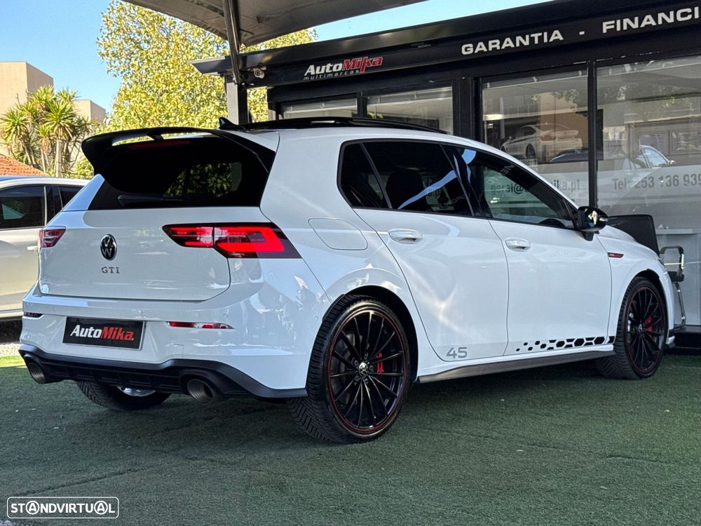 VW Golf 2.0 TSI GTI Clubsport 45 Years DSG - 11