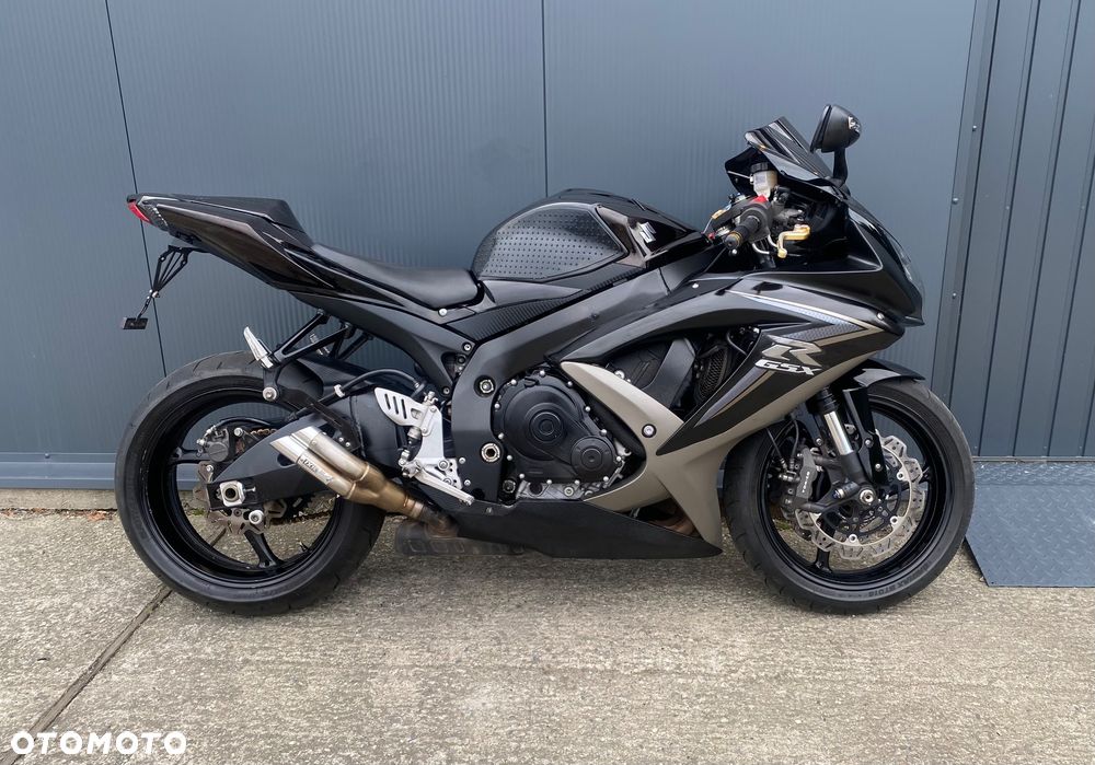 Suzuki GSX-R - 3