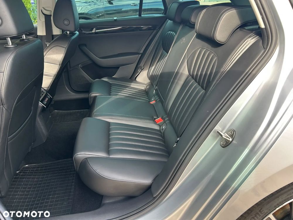 Skoda Superb 2.0 TDI L&K DSG - 20