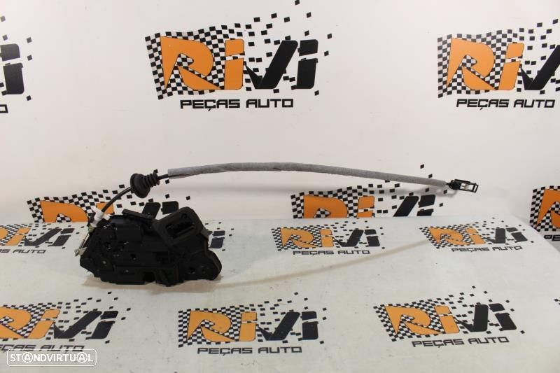 Fecho Da Porta Frente Direita Volkswagen Polo (6R1, 6C1)  5K2837016b / - 1