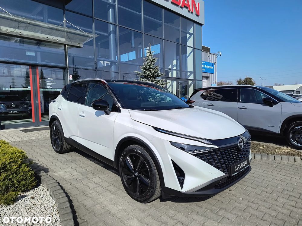 Nissan Qashqai 1.3 DIG-T MHEV 4x4 Tekna Xtronic - 2