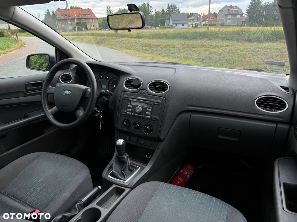 Ford Focus 1.4 Ambiente - 7